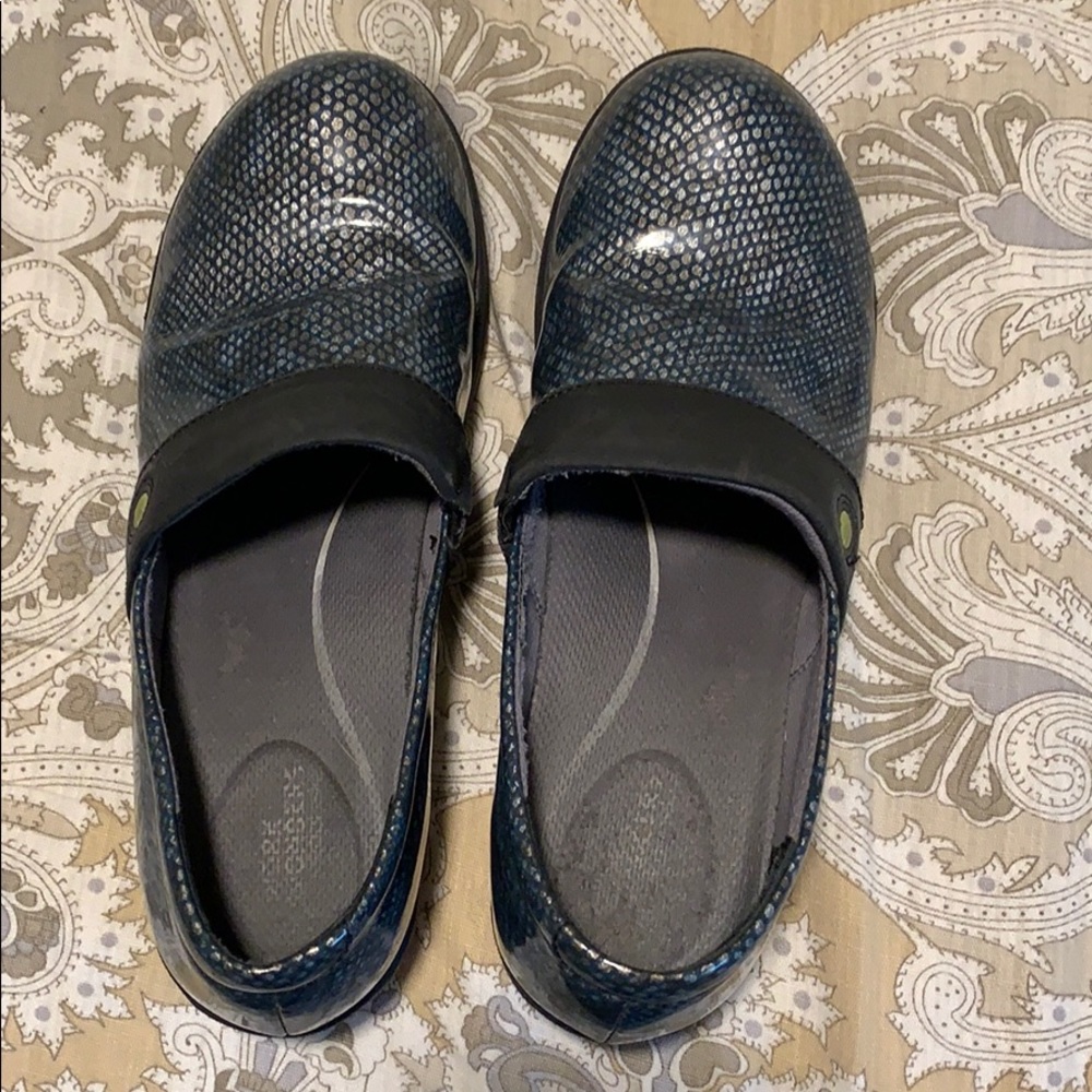 Dansko Work Wonders